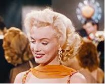 The Return of Old Hollywood Glamour: How to Get Marilyn Monroe’s Viral Makeup Look | image